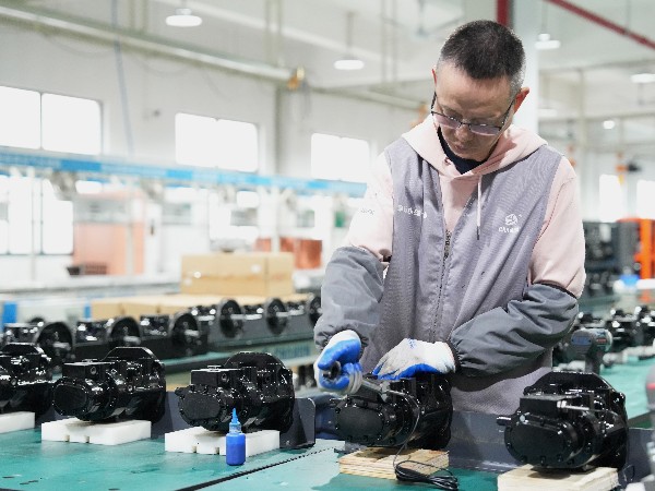 晨恩空壓機(jī)-車(chē)間現(xiàn)場(chǎng)(51) 晨恩空壓機(jī)-車(chē)間現(xiàn)場(chǎng)(51)