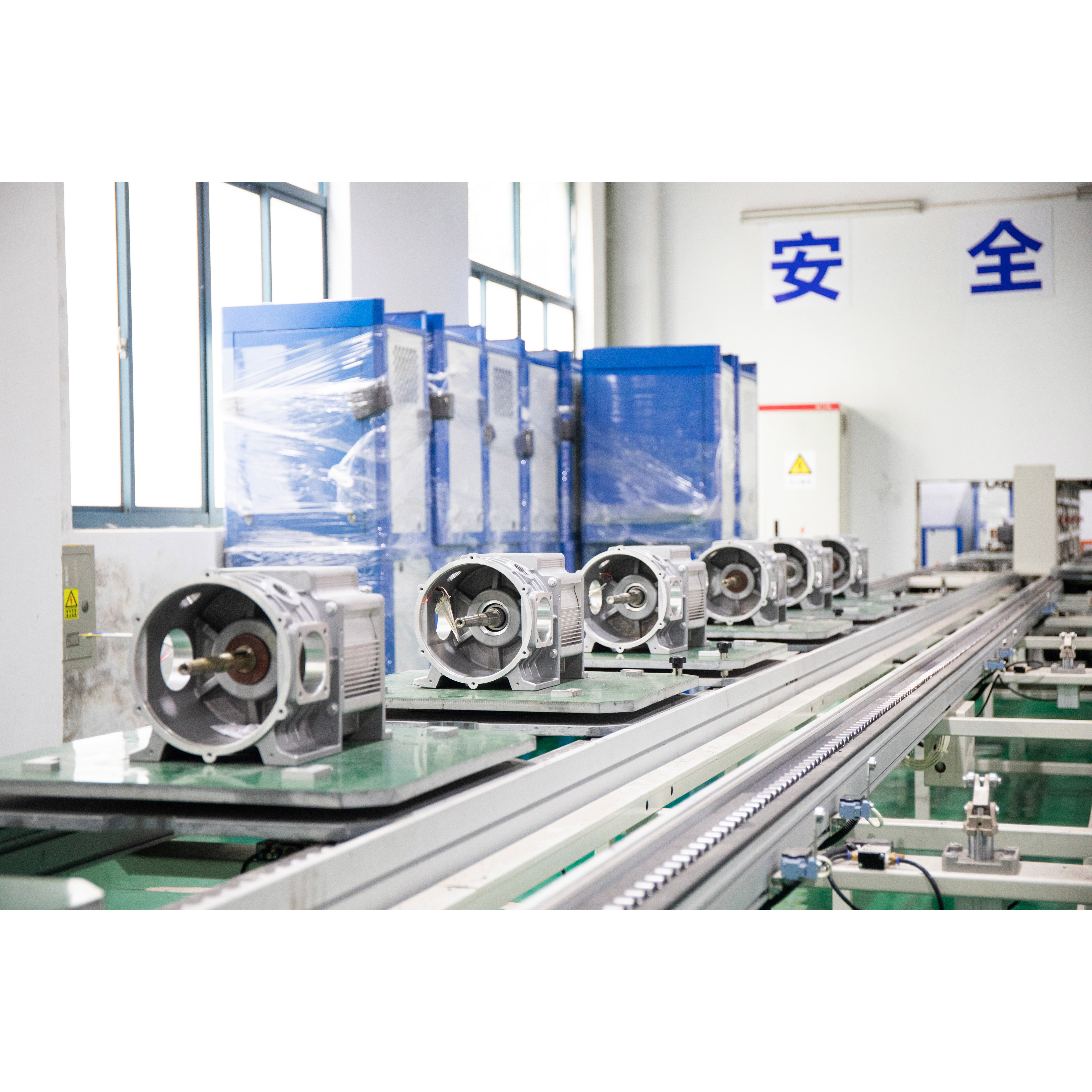 無(wú)油螺桿空壓機(jī)為何配有后處理設(shè)備？